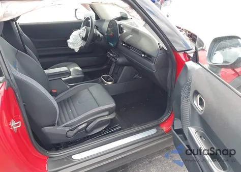 2025 Mini Hardtop Cooper z USA, uszkodzony, nr VIN WMW13GD09S2W44809